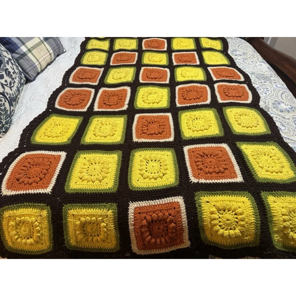 Vintage Hand Knit Crochet Throw Afghan 38